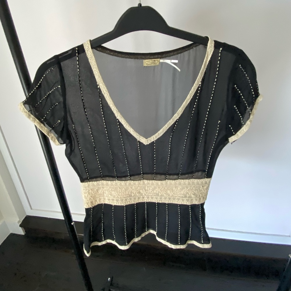 Beautiful Maxstudio top